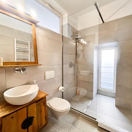 Lägenhet Times Square - Boutique In The Heart Of Old Town *