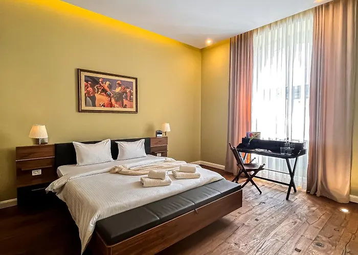 Times Square - Boutique In The Heart Of Old Town Brassó